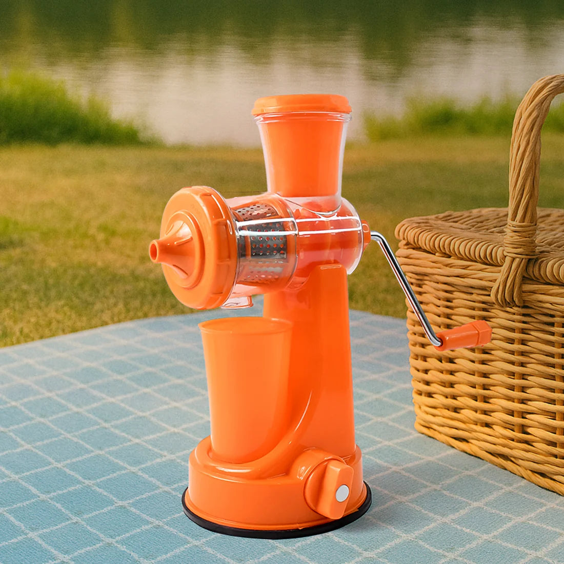 168 Manual Fruit Vegetable Juicer With Juice Cup And Waste Collector