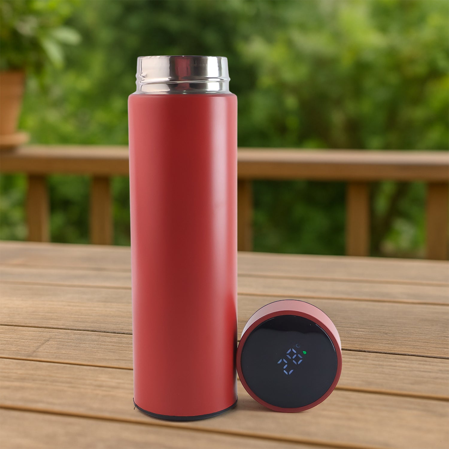 Red Smart Flask with Temperature Display – Leak-Proof, Vacuum Insulated Water Bottle (500ml)