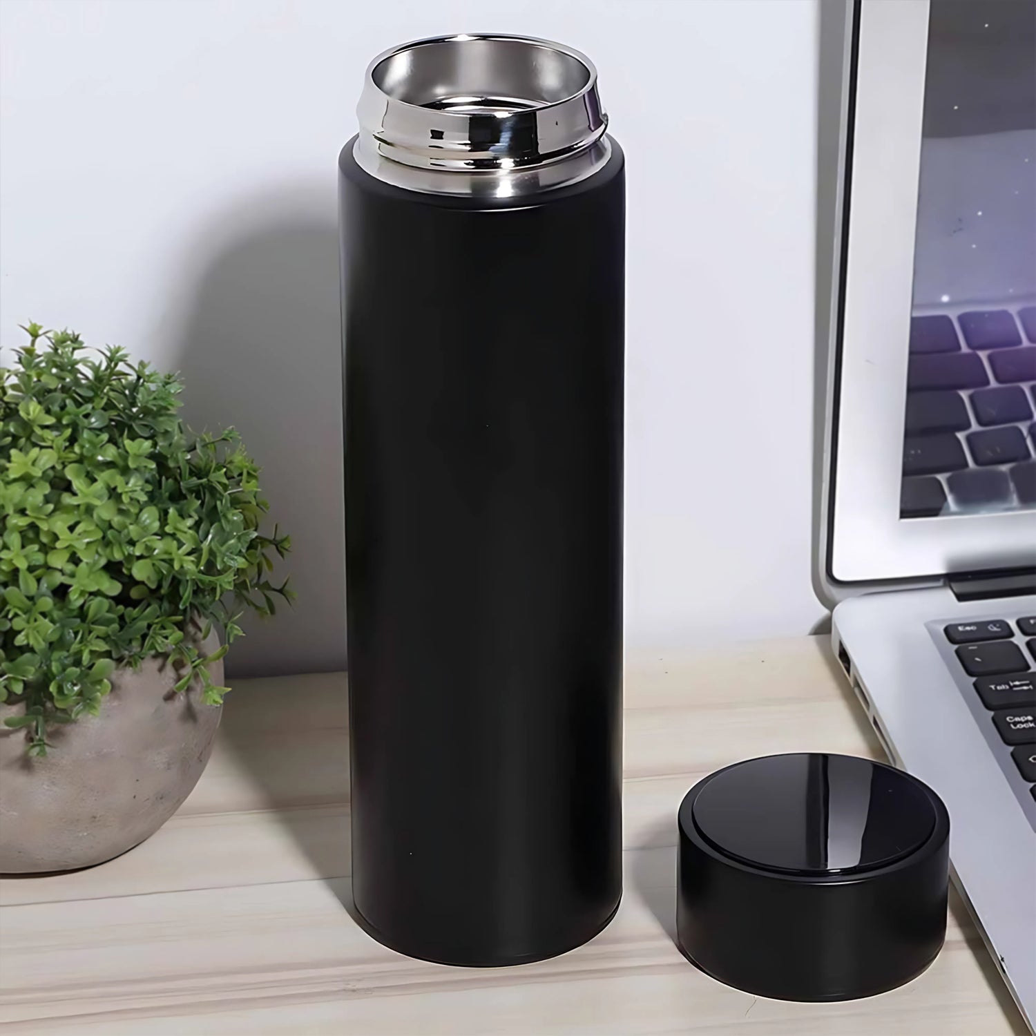 Black Smart Flask with Temperature Display – Leak-Proof, Vacuum Insulated Water Bottle (500ml)