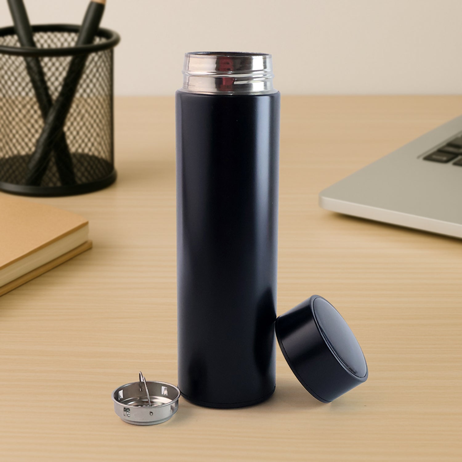 Black Smart Flask with Temperature Display – Leak-Proof, Vacuum Insulated Water Bottle (500ml)