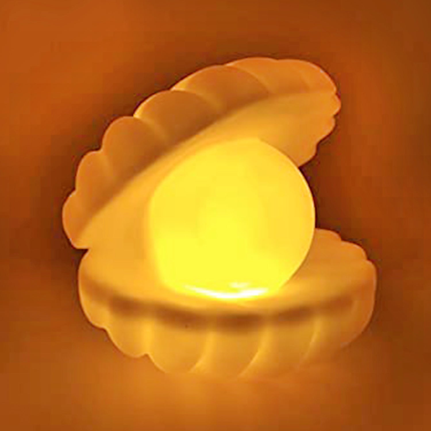 Pearl Shell Desk Lamp – LED Night Light for Home & Bedroom Decor